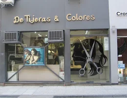 De Tijeras y Colores