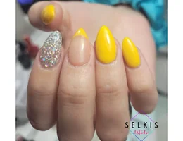 Selkis Estudio Uñas