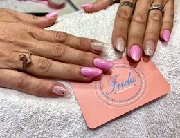 Frida Estética Femenina