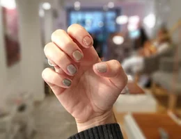 Nana Nails