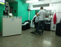 SALON MASCULINO Lucas Sastre