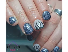 Selkis Estudio Uñas